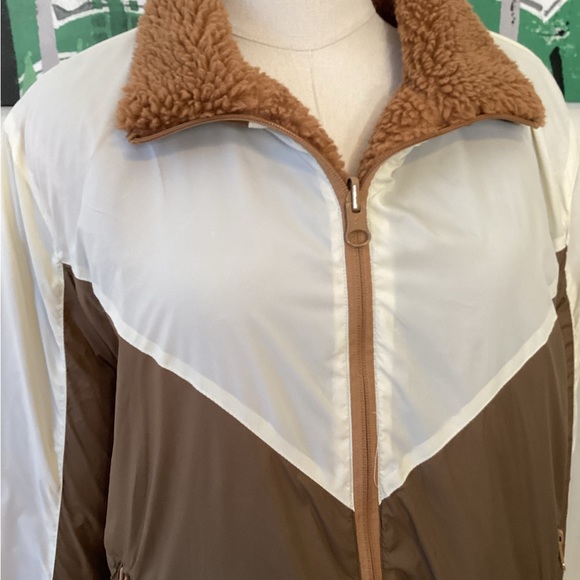 021 NWT Zyia Camel Sierra fleece reversible jacket size XL - Picture 2 of 7